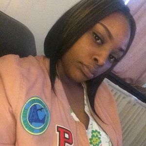 Meet your Posher, Iva